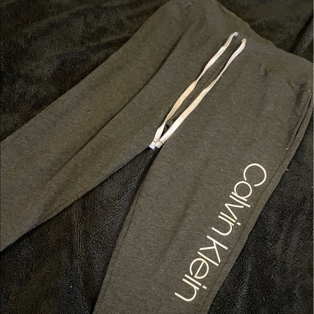Calvin Klein size M